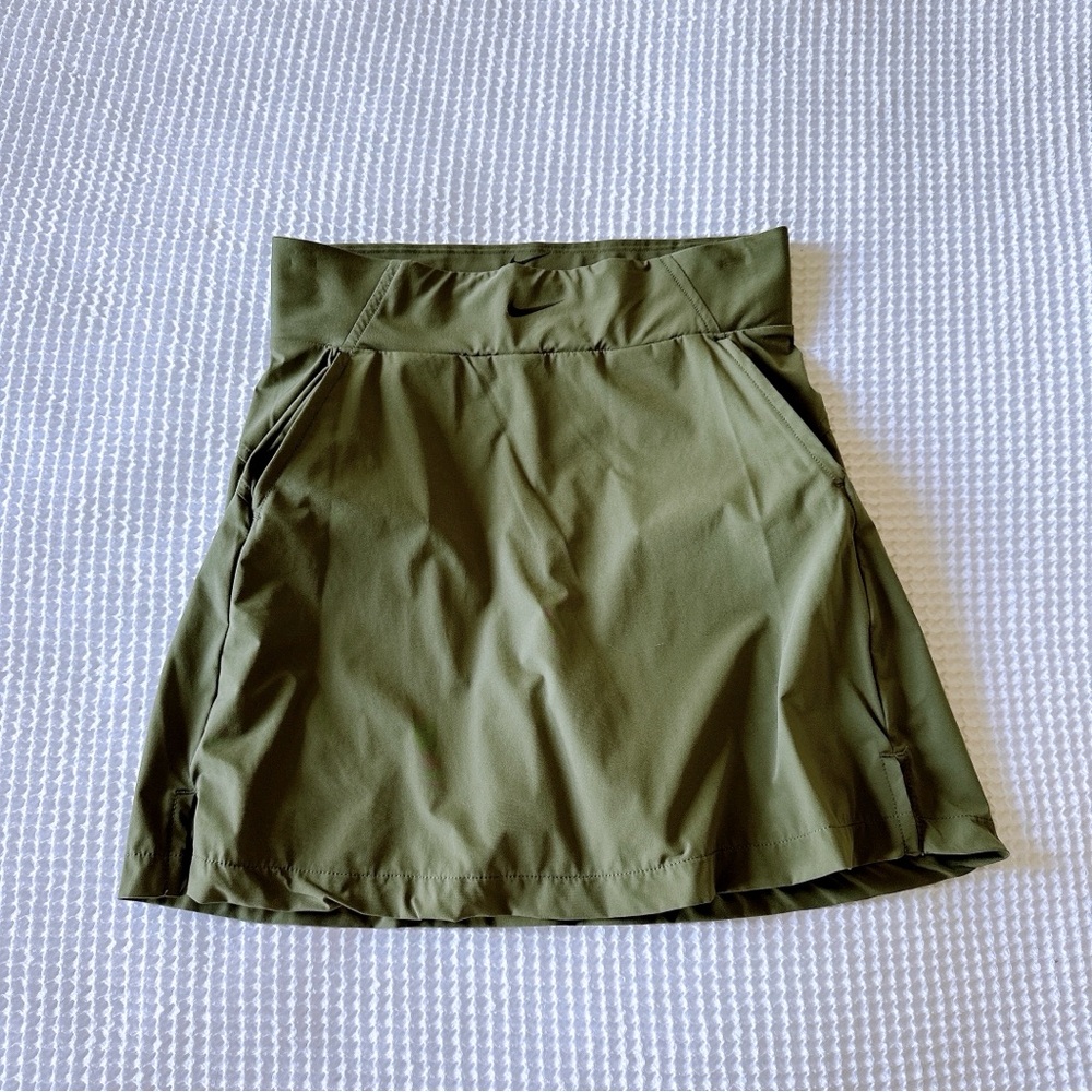 NEW♥️NIKE BLISS SKORT SKIRT sz XS ARMY GREEN WORKOUT GOLF TENNIS RUNNING POCKET